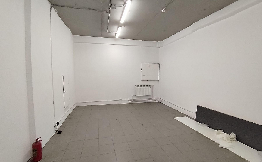 Помещение свободного назначения, 290 м², 50 кВт, на ш. Энтузиастов Грузовой лифт, хороший ремонт. фото