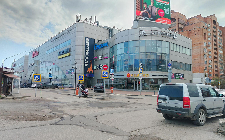 Сдам 320 м² в ТЦ «Вертикаль» | 1 линия | Отделка | Деление от 20 м²  фото