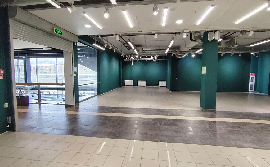 Сдам 320 м² в ТЦ «Вертикаль» | 1 линия | Отделка | Деление от 20 м²  фото