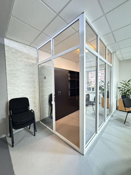 Функциональный офис 112 м2 фото