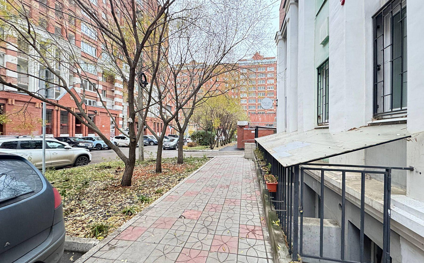 Функциональный офис 112 м2 фото