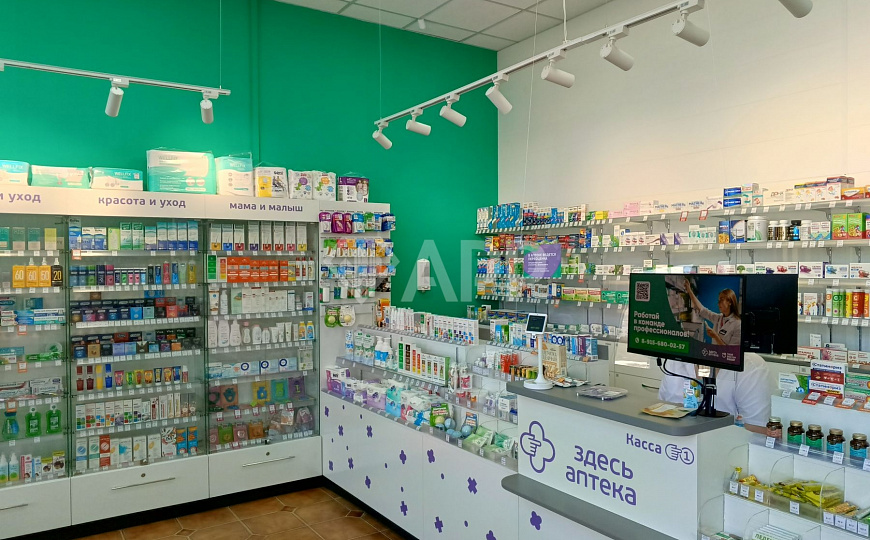 Продаю на первой линии торговое помещение, 342,4 м² фото