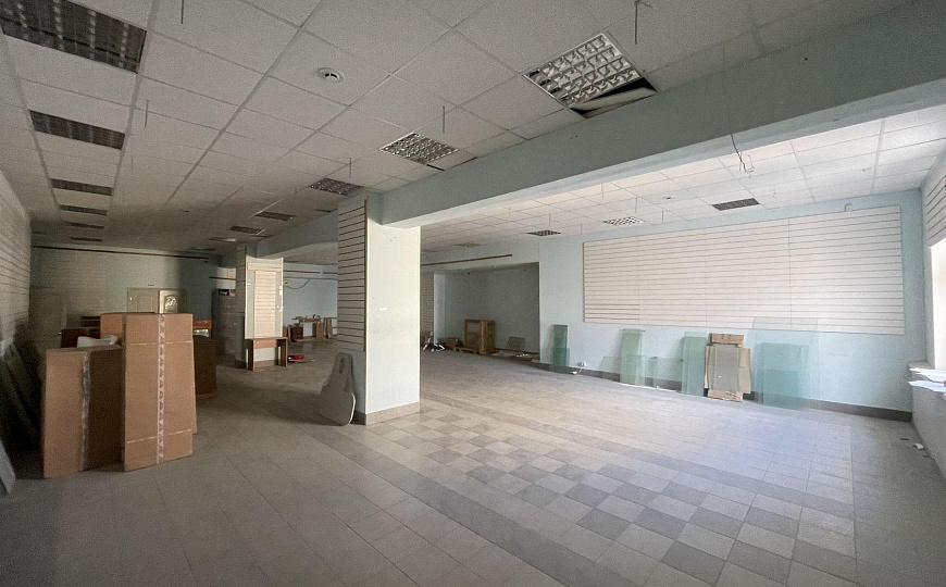 Сдам торговое помещение, 90 м² фото