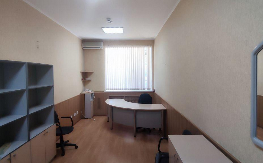  Офис с большой парковкой, 115 м² фото