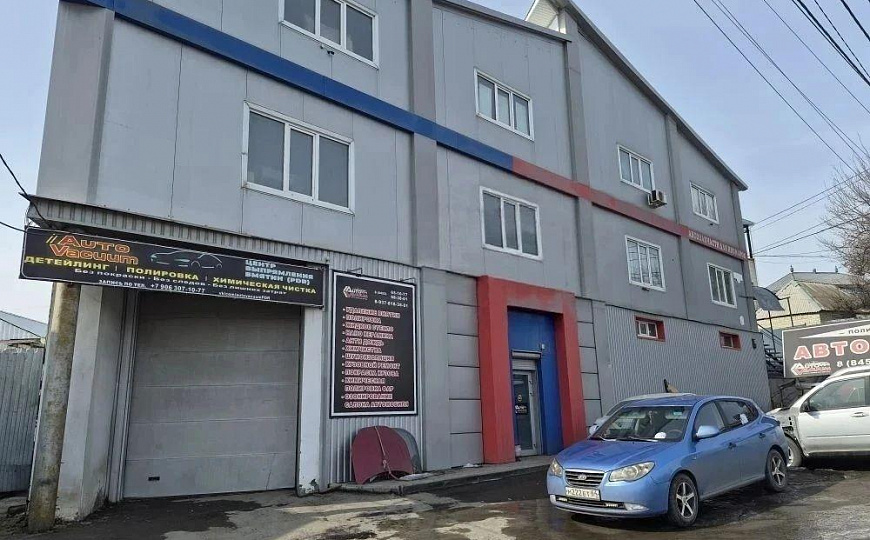 Отдельно стоящее здание, 940 м² фото
