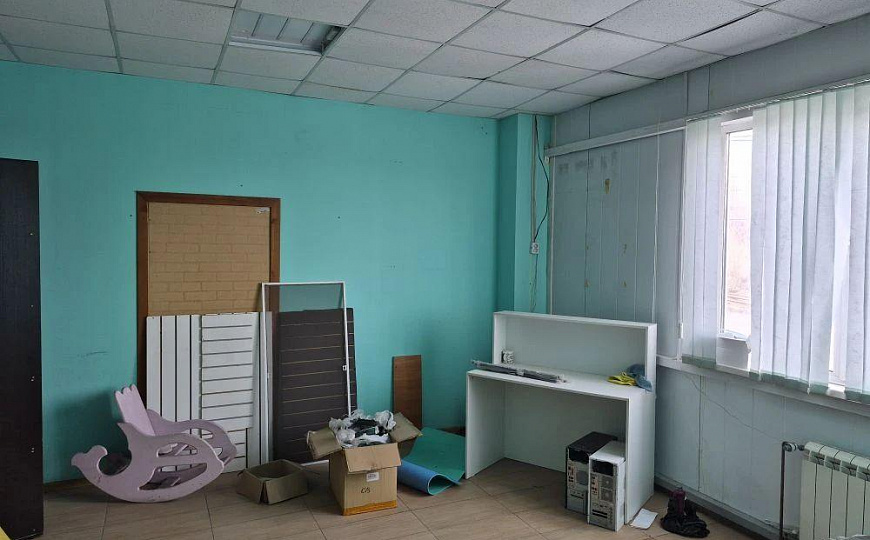 Отдельно стоящее здание, 940 м² фото