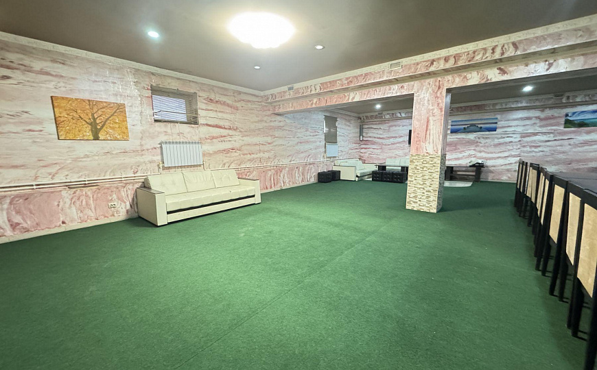 Цоколь 250 м2 на первой линии под караоке, бильярд, доставку еды фото