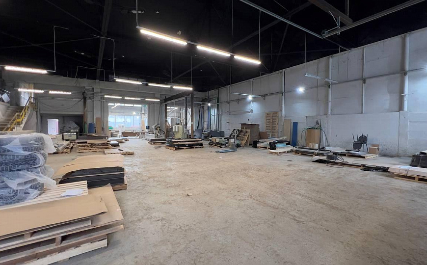 Продам теплый склад / производство 857 м² + земля 10,7 сот | Ильинский фото