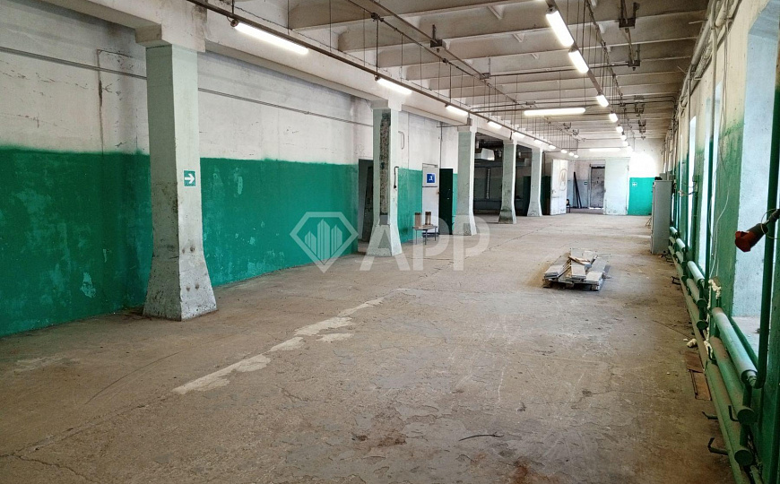 Сдам складское помещение, 598 м² фото