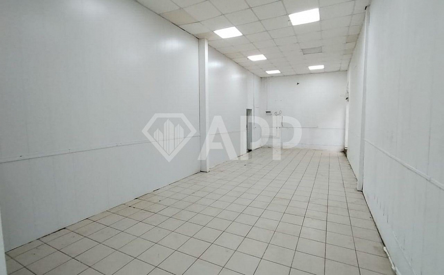 Помещение в центре с электроотоплением, 130 м2  фото