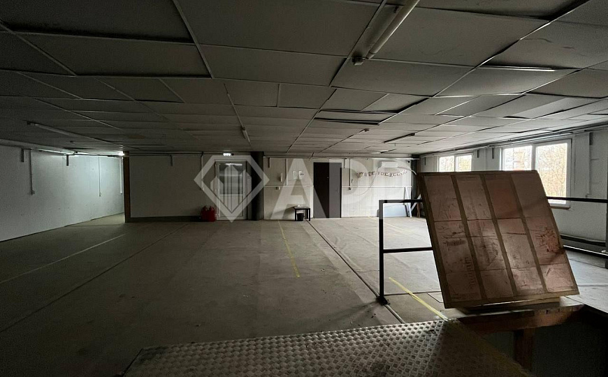Помещение 2 этажа -280м² фото
