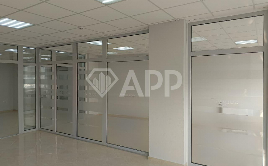 Сдаю офисное помещение, 437 м² фото