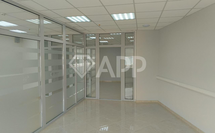 Сдаю офисное помещение, 437 м² фото