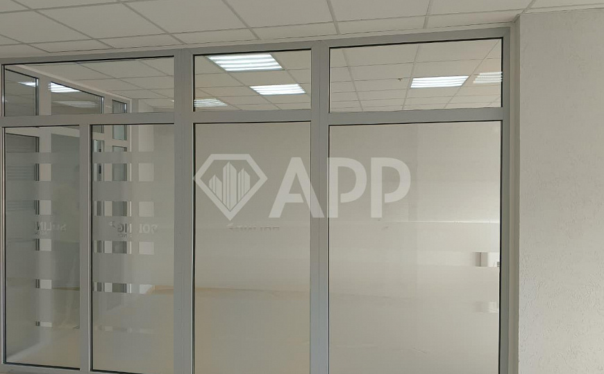 Сдаю офисное помещение, 437 м² фото