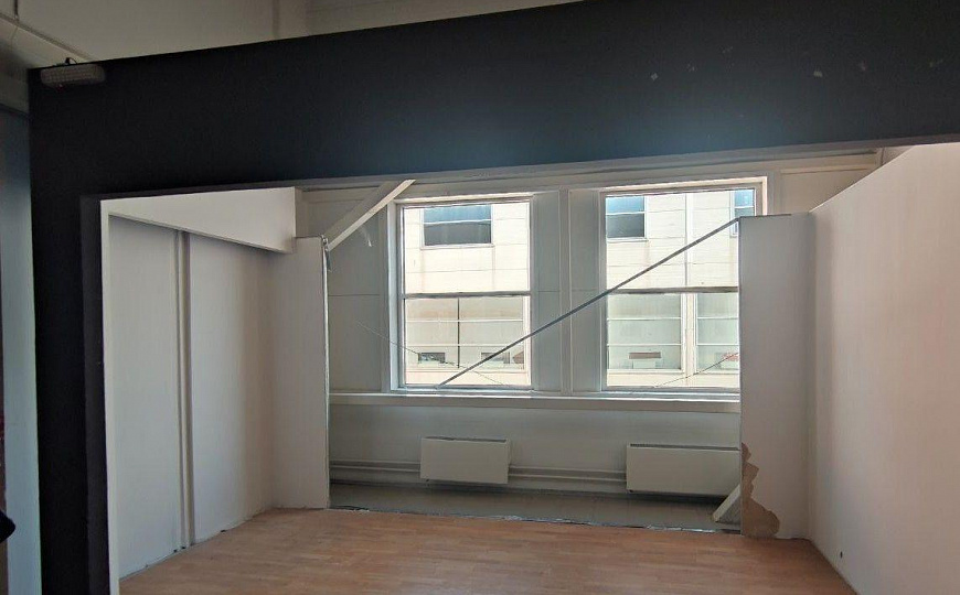 Бизнес-центр/офисный центр, 700 м² фото