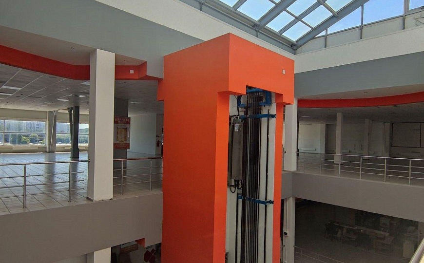 Бизнес-центр/офисный центр, 700 м² фото