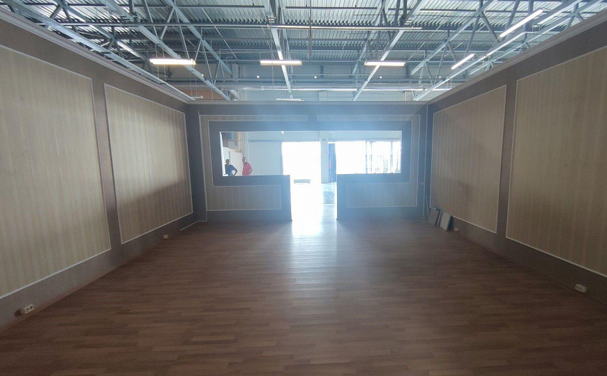 Бизнес-центр/офисный центр, 700 м² фото