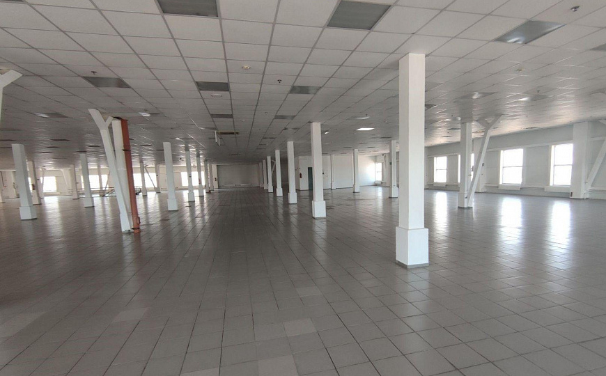 Бизнес-центр/офисный центр, 700 м² фото