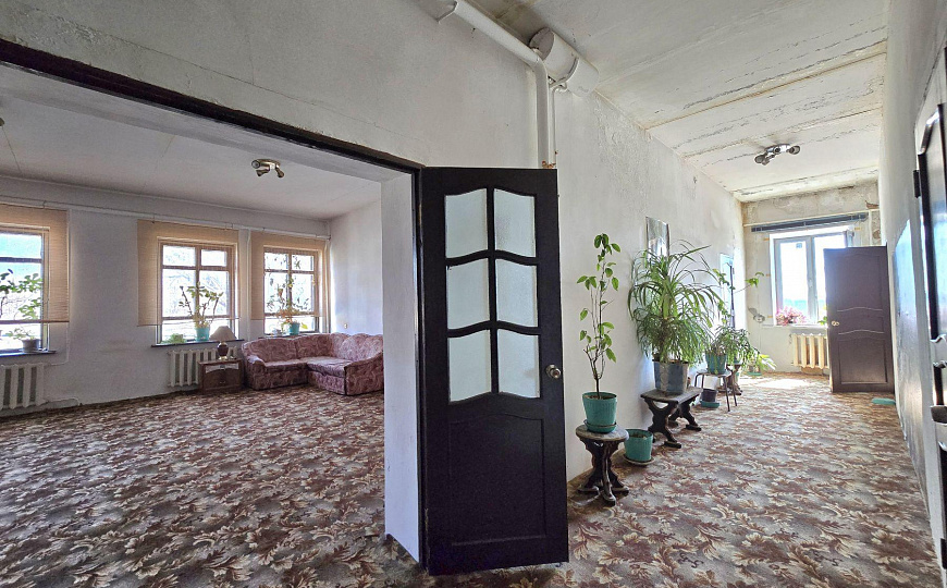 Продам отдельно стоящее здание, 549 м² фото