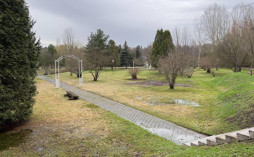 Продам гостиница, 1 300 м² фото