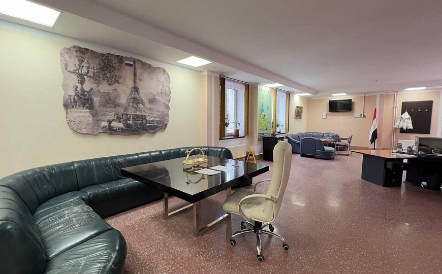 Продам гостиница, 1 300 м² фото