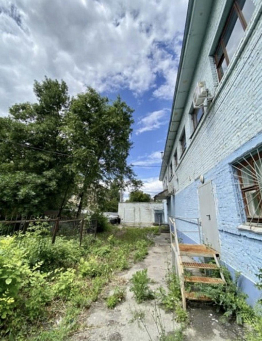  Отдельно стоящее здание, 1 736 м² фото