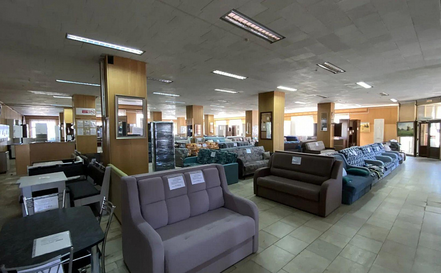 Сдам торговое помещение, 1 621 м² фото