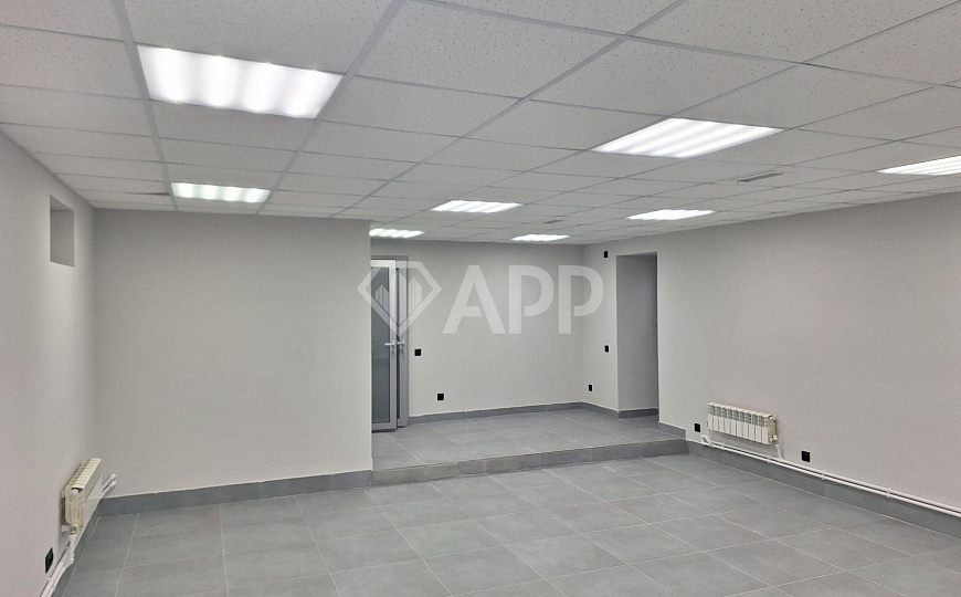 Сдам помещение в цоколе с окнами, 57,1м² фото