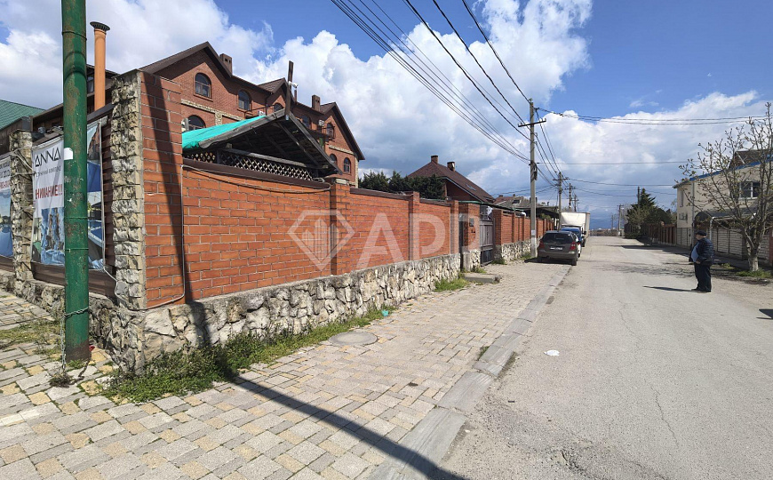 Продам гостиницу 1 200 м² фото