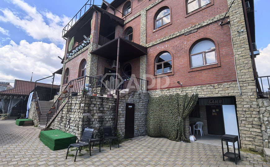 Продам гостиницу 1 200 м² фото