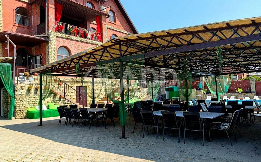 Продам гостиницу 1 200 м² фото