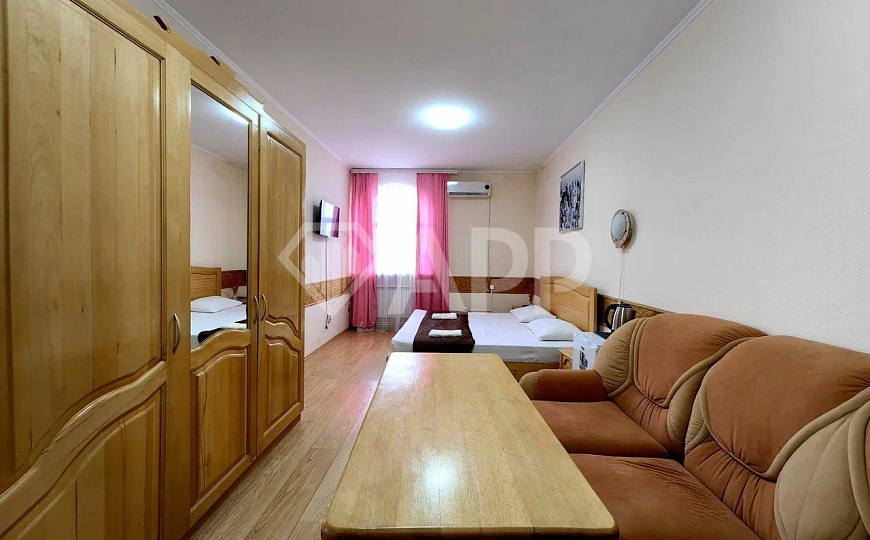 Продам гостиницу 1 200 м² фото