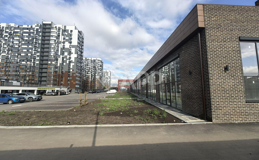 Сдаю 1 этаж 1 линия  400 м² фото