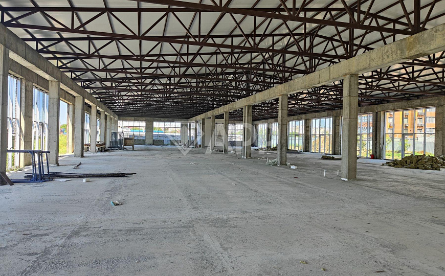 Сдаю 1 этаж 1 линия  400 м² фото