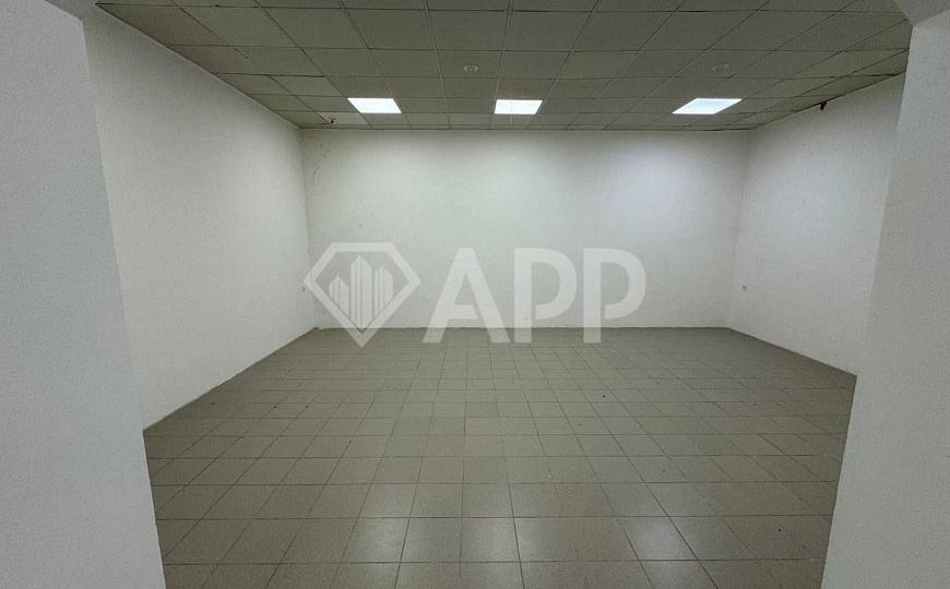 Сдаю торговое помещение 150 м²  фото