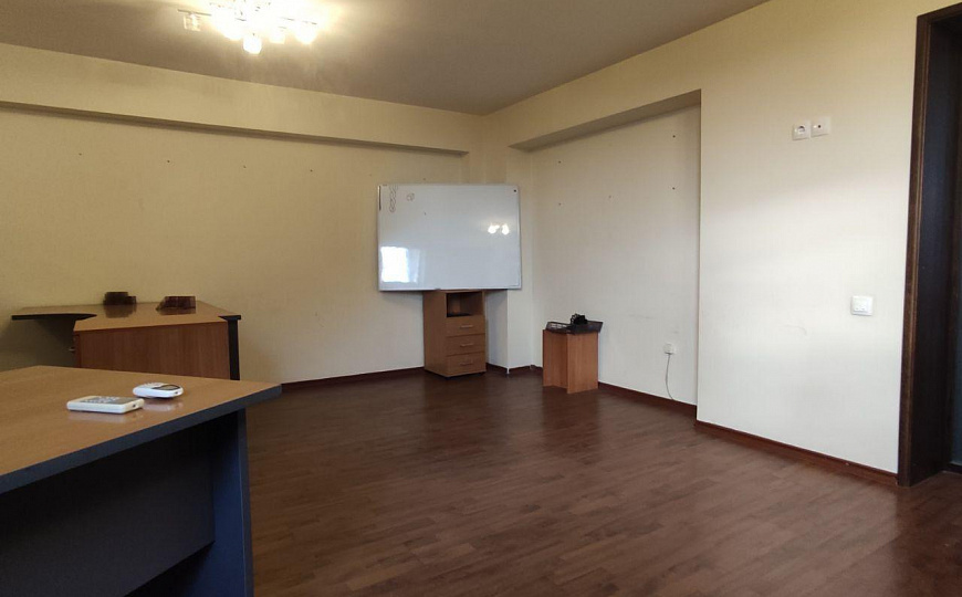 Офис на проспекте, 84 м2 фото