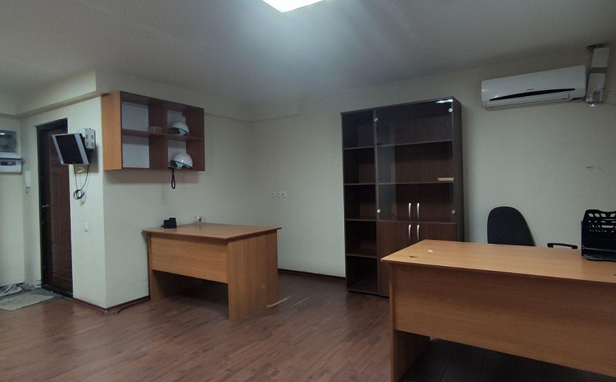 Офис на проспекте, 84 м2 фото