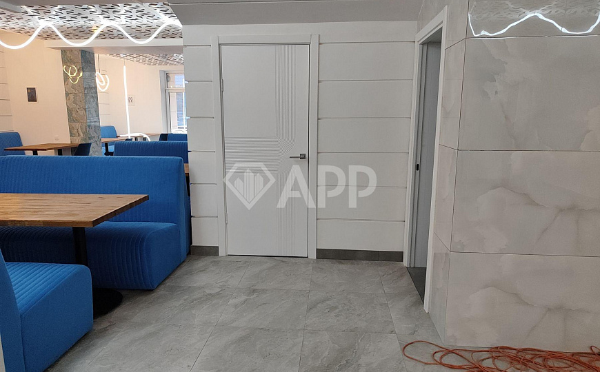 Сдам отличное помещение под кафе-ресторан, 250 м² фото