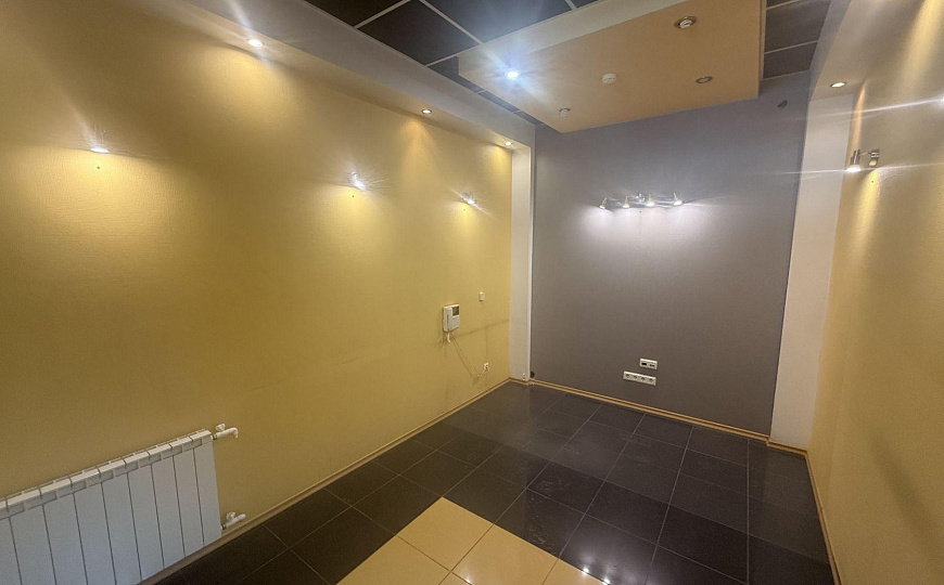 Сдам офисное помещение, 62 м² фото