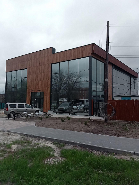 Сдам первый этаж отдельно стоящего здания свободного назначения, 330 м² фото