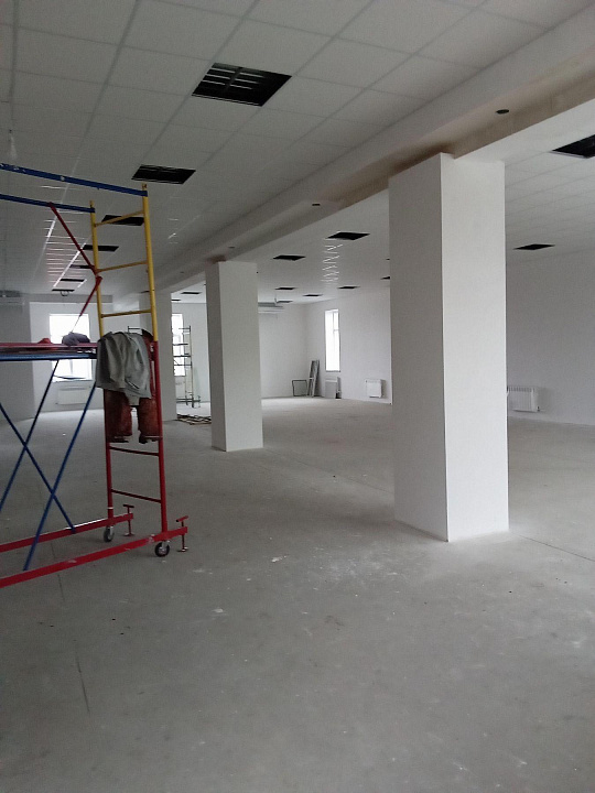 Сдам первый этаж отдельно стоящего здания свободного назначения, 330 м² фото