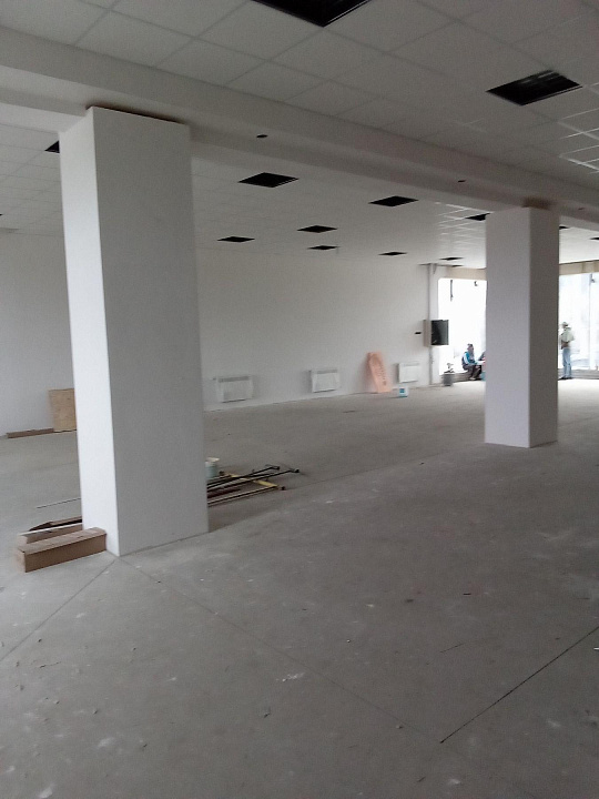 Сдам первый этаж отдельно стоящего здания свободного назначения, 330 м² фото