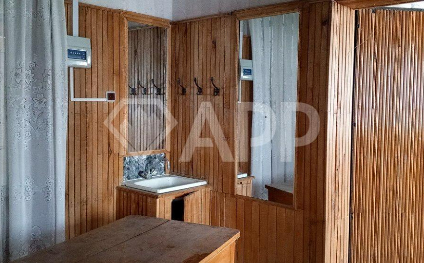 Продам отдельно стоящее здание, 317,7 м² и З/У 1069 м² фото