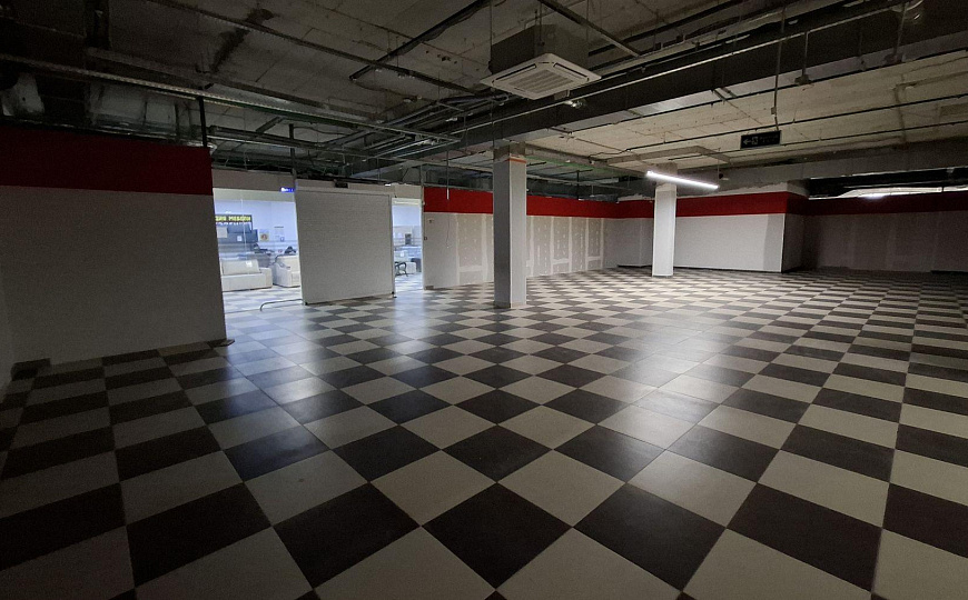 Сдам просторное помещение в ТЦ, 522,2 м² фото