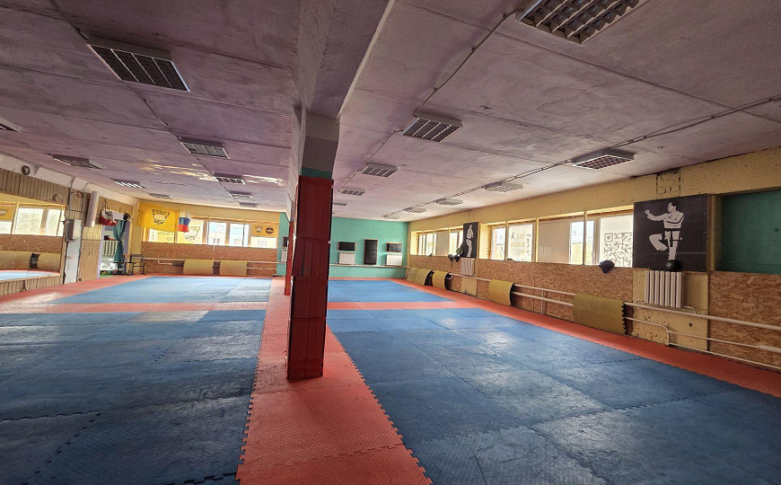 Продам отдельно стоящее здание, 2 813 м² фото