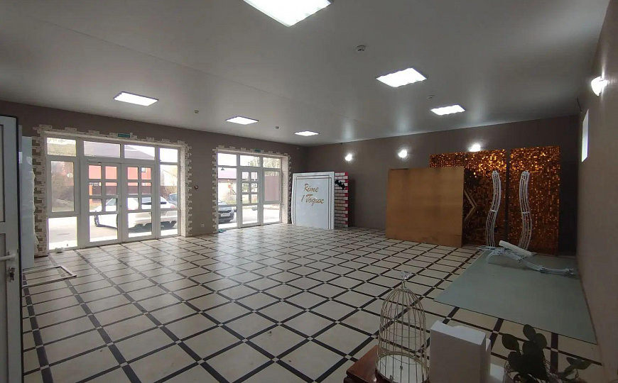 Сдам отдельно стоящее здание, 370 м² фото
