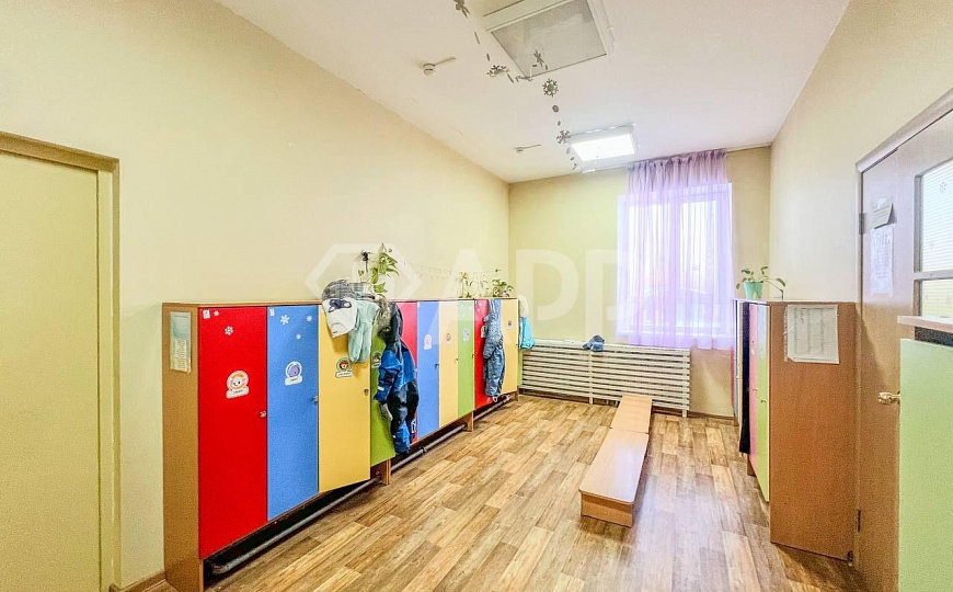 Продажа помещения 550 м²  1 этаж фото