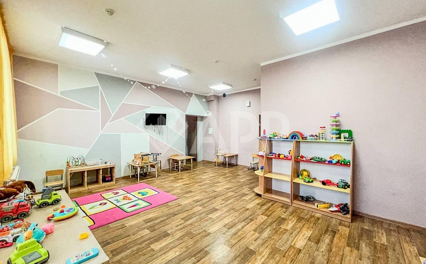 Продажа помещения 550 м²  1 этаж фото