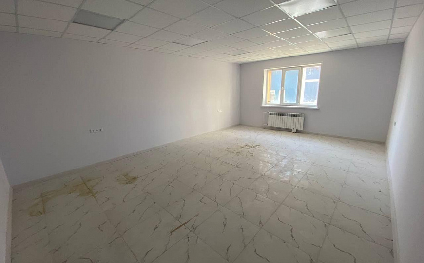 Офисные помещения на 1 этаже 93,7 м² фото