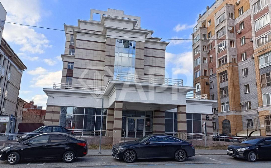 Здание (гостиница) 4300 м² в центре  фото